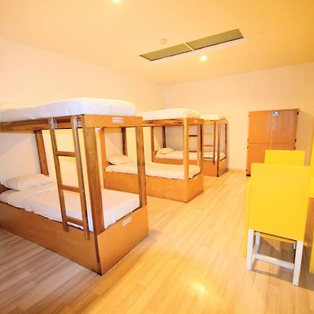 Bauhouse Backpacker Hostel Cuenca Exteriör bild