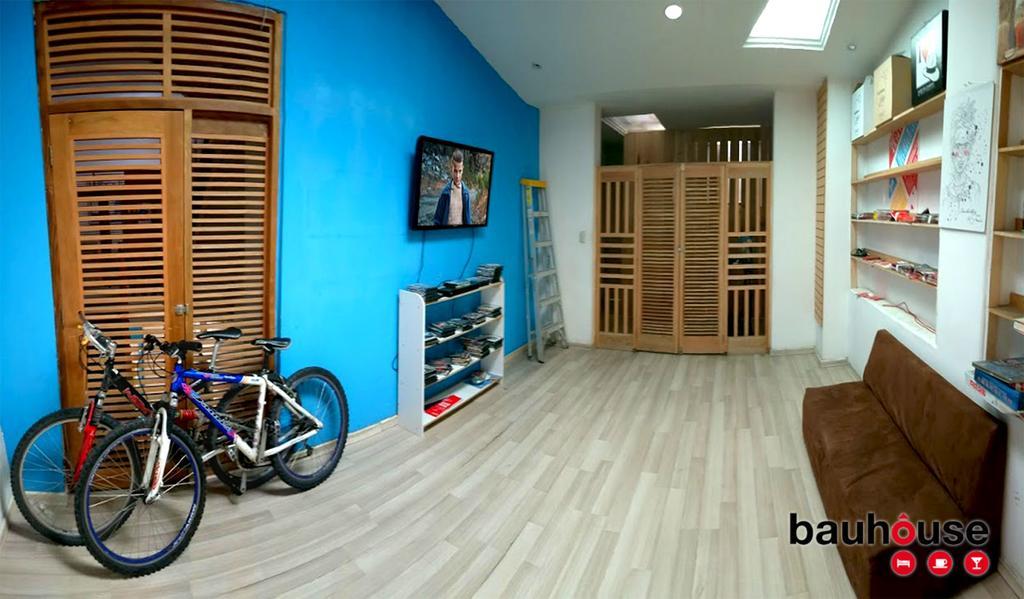 Bauhouse Backpacker Hostel Cuenca Exteriör bild